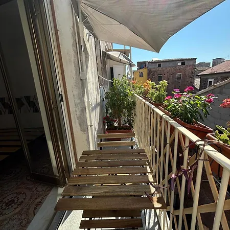 Carmen House كاتانيا