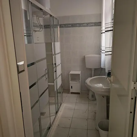 Carmen House بيت ضيافة